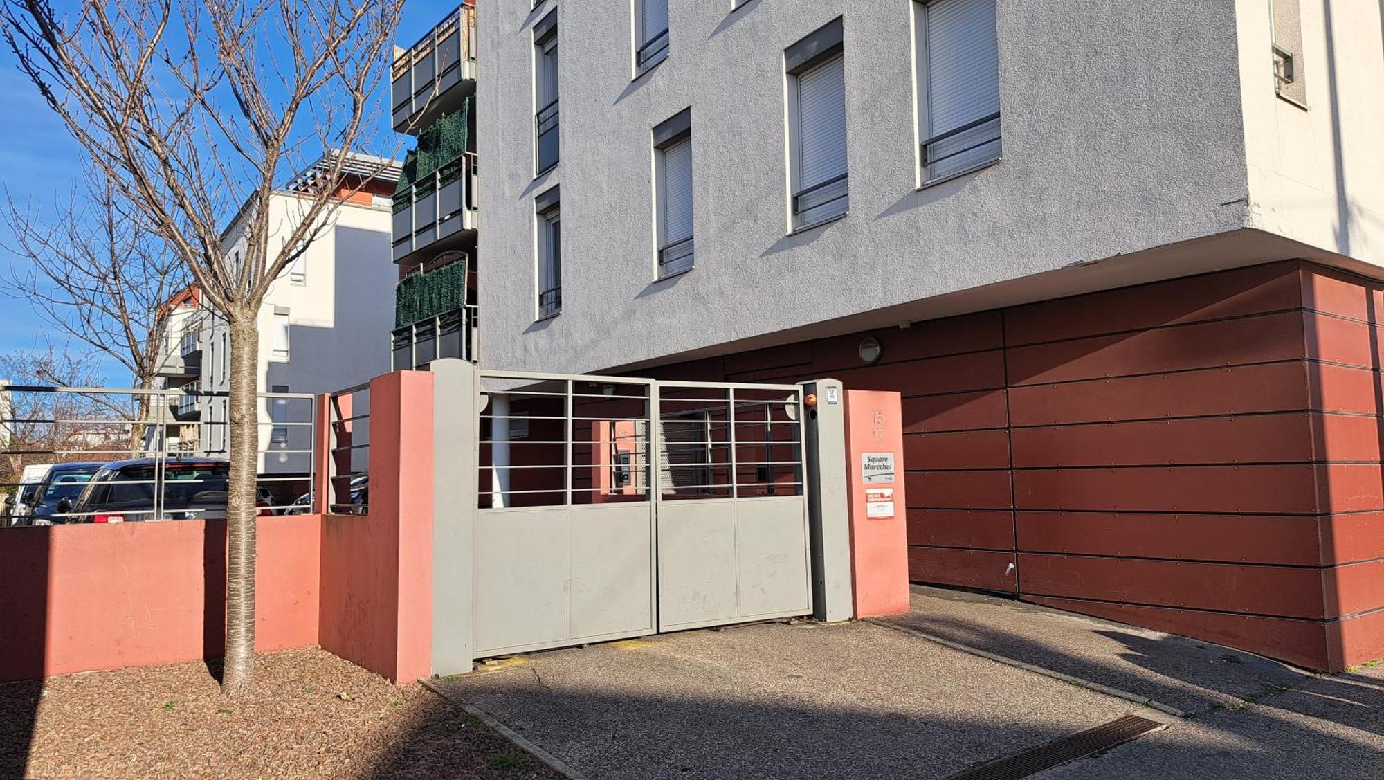 Appartement Cosy 3 Pieces Avec Garage Privatif Saint-Priest  Kültér fotó