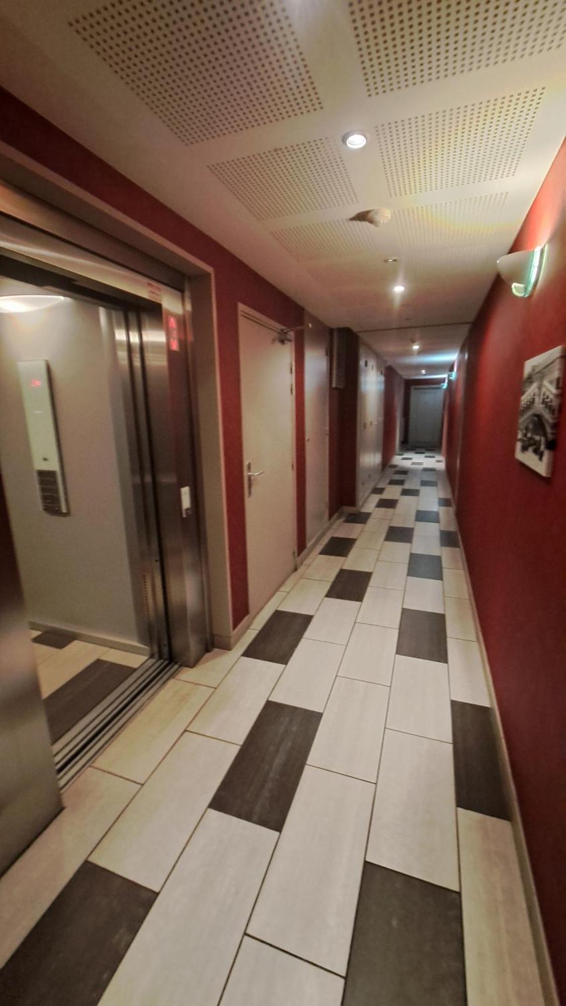 Appartement Cosy 3 Pieces Avec Garage Privatif Saint-Priest  Kültér fotó
